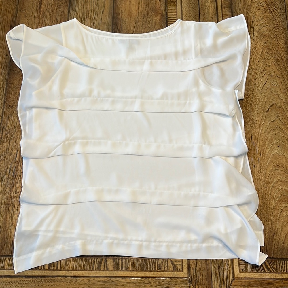White Banana Republic blouse